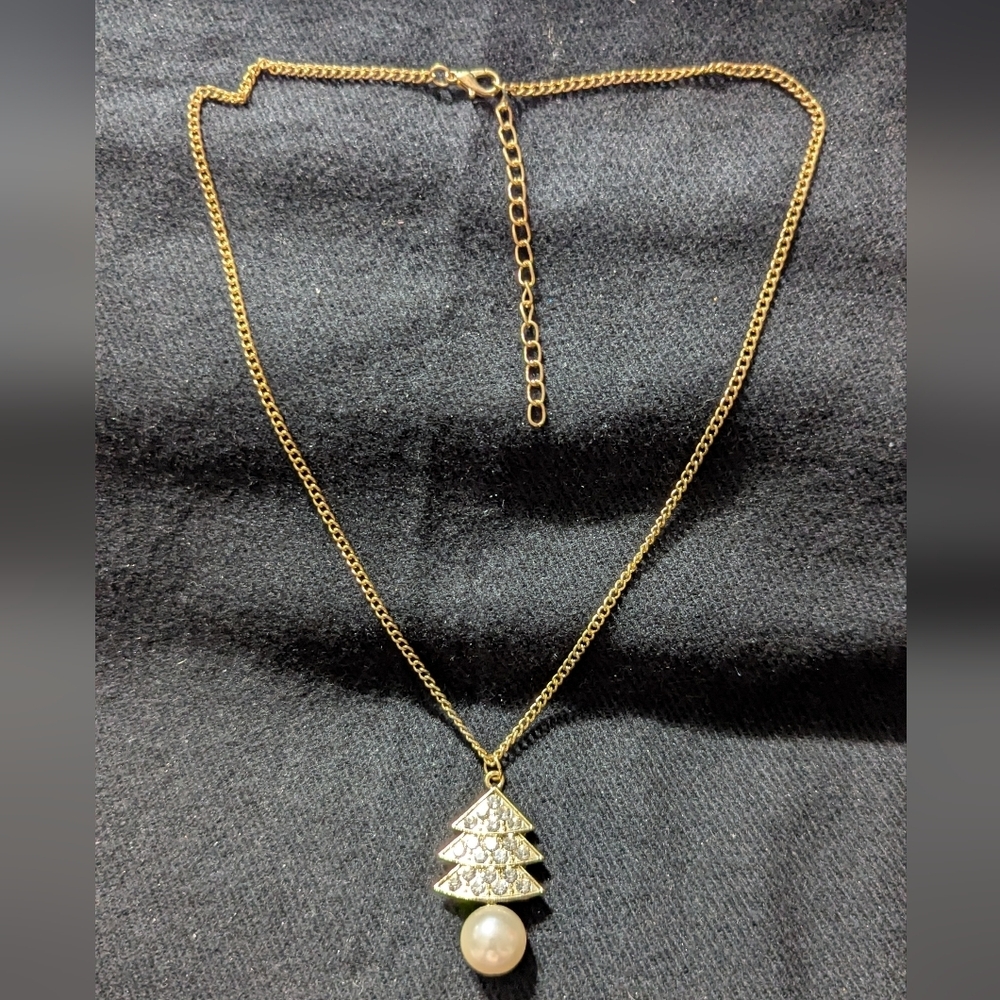 Gold Tone Clear Rhinestone White Faux Pearl Christmas Tree Pendant Necklace